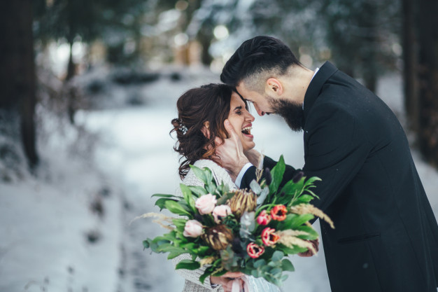 photo mariage hiver foret